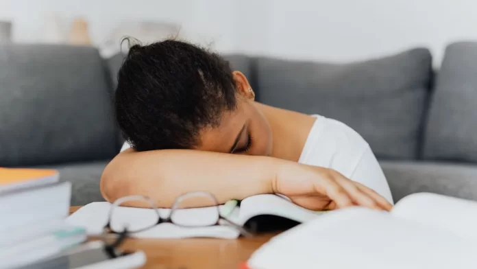 179-problemy-adaptacyjne-na-studiach-jak-sobie-z-nimi-radzic 179-problemy-adaptacyjne-na-studiach-jak-sobie-z-nimi-radzic.webp